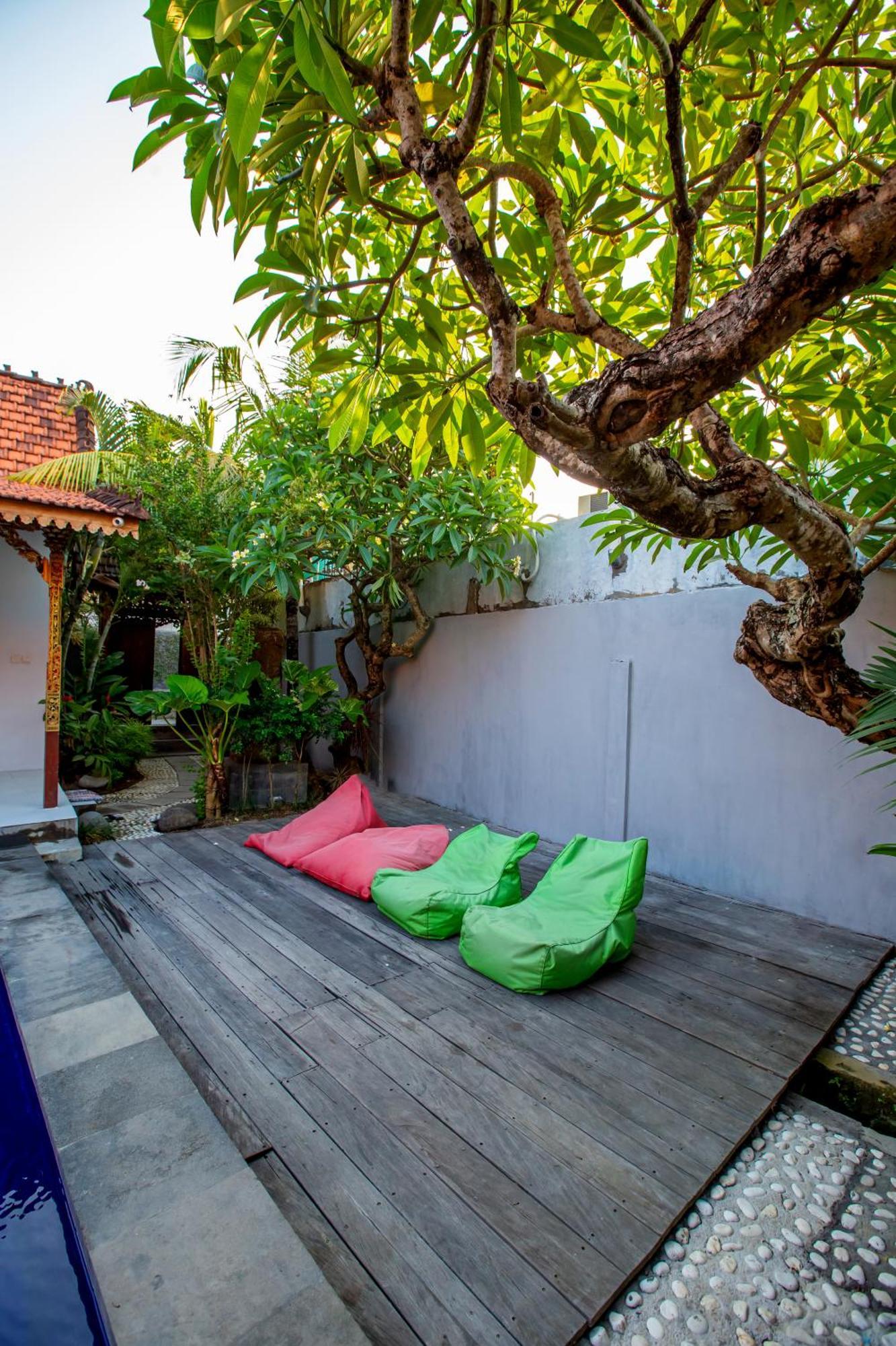 Jj Home Bali Guest House Чангу Экстерьер фото
