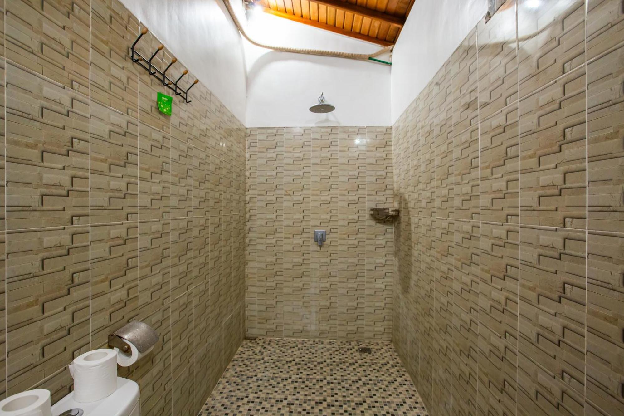 Jj Home Bali Guest House Чангу Экстерьер фото